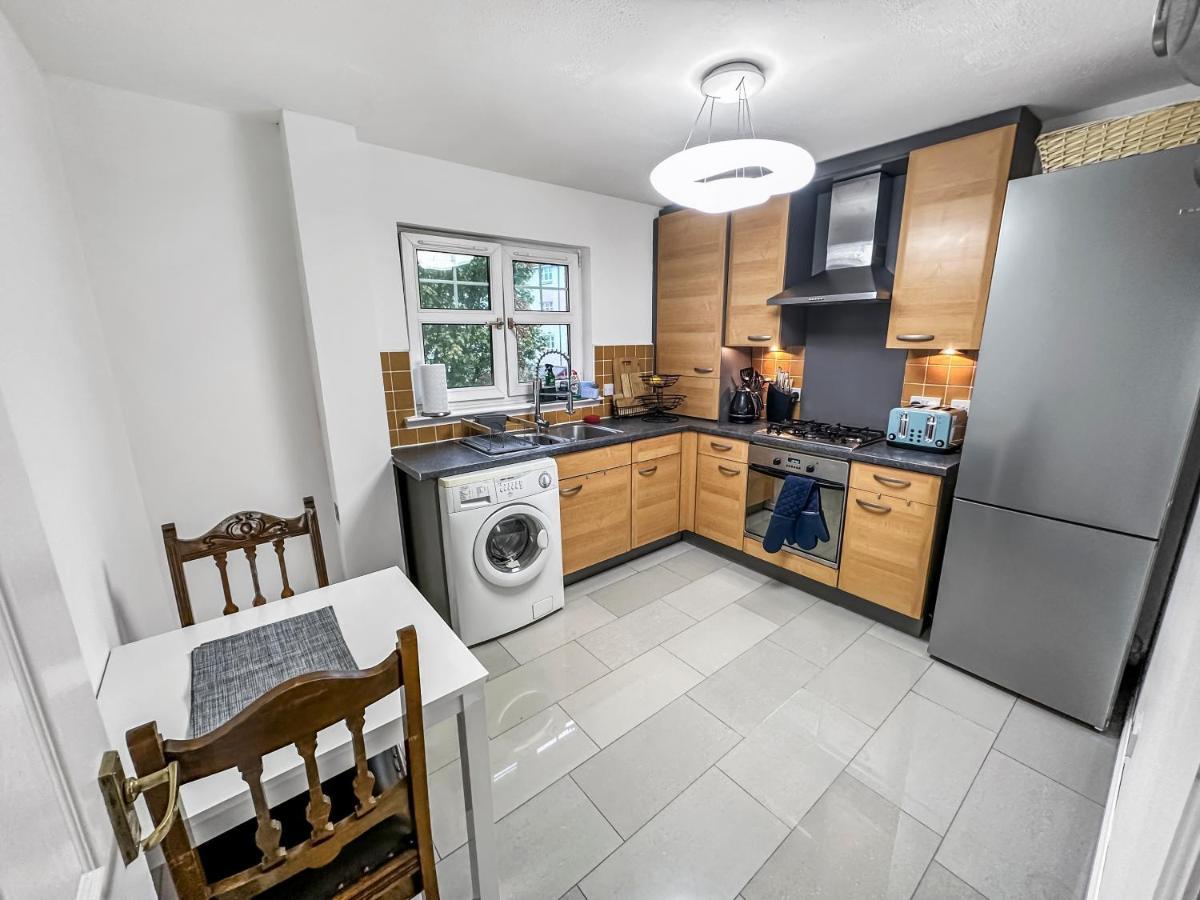 Comfortable 2 Bedroom Flat In The City Centre Единбург Екстер'єр фото