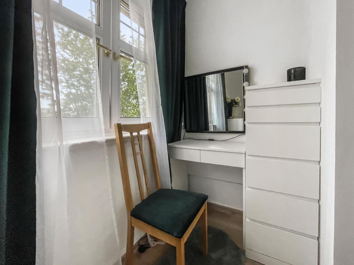 Comfortable 2 Bedroom Flat In The City Centre Единбург Екстер'єр фото